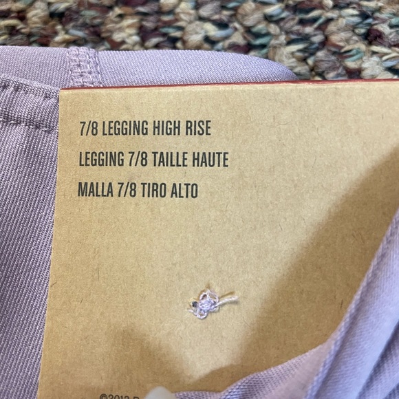 Reebok Mauve 7/8 Leggings, Size xs - Picture 4 of 8